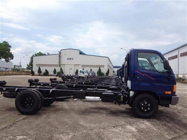 Xe tải hyundai hd700 chassis tải trọng 6,85kg
